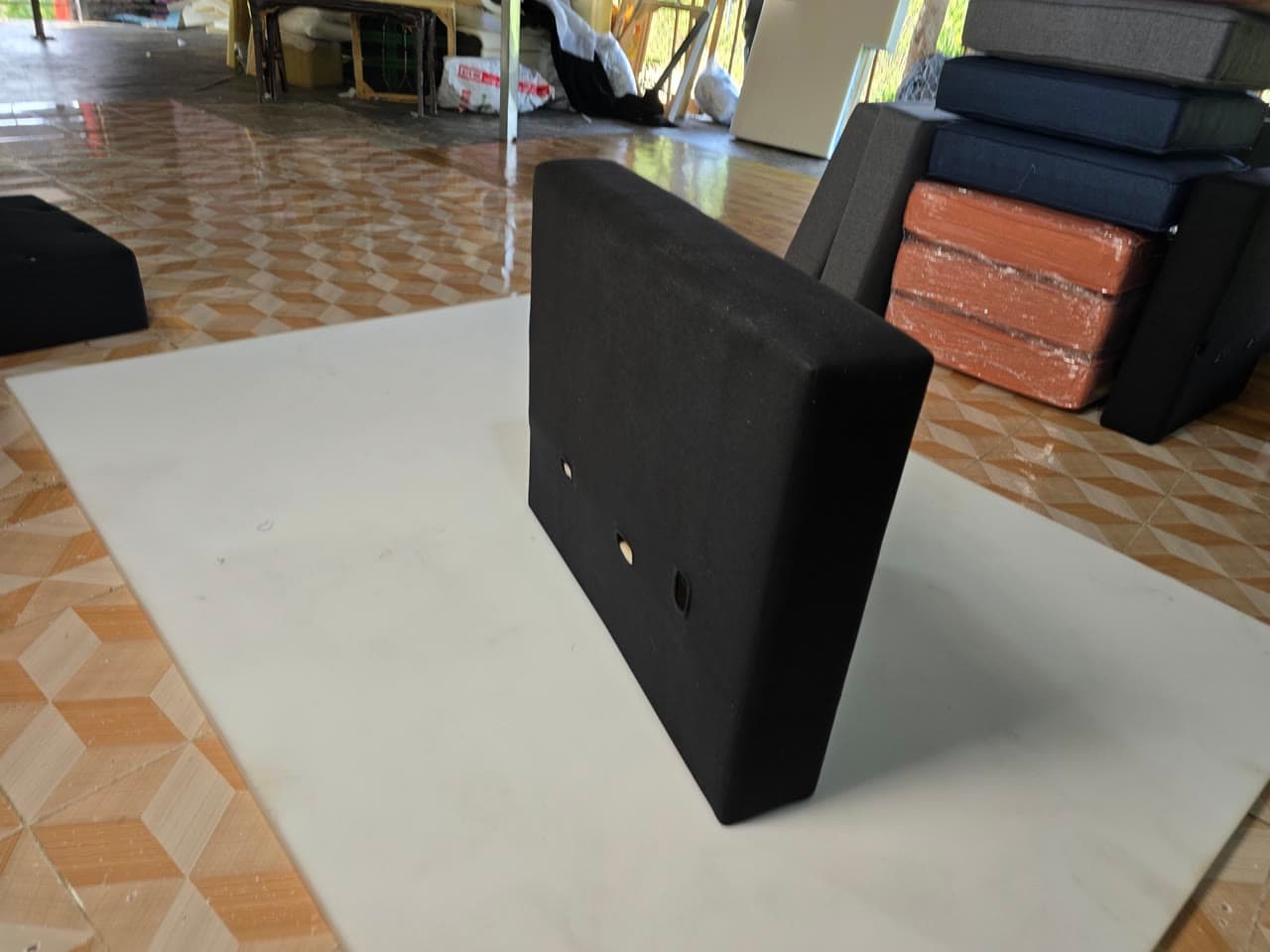 Điều khoản mua bán hàng hoá