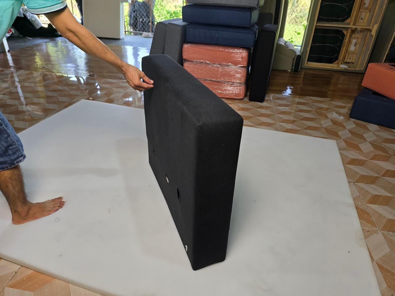 Sofa Thay Áo: Cách Tự Thay Áo Sofa Tại Nhà & Bảng Giá Vỏ Áo