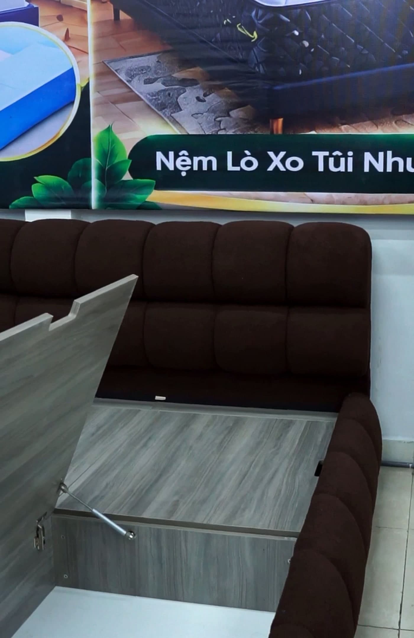 Giường Kẹo Dẻo Có Hộc Bọc Nỉ Nâu Socola 7MODU-G02